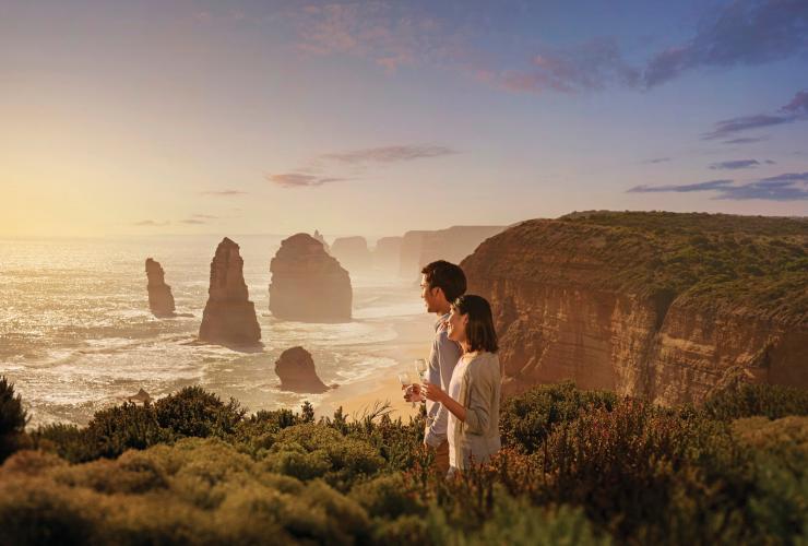 Exploring the Majestic Twelve Apostles: A Journey of Awe