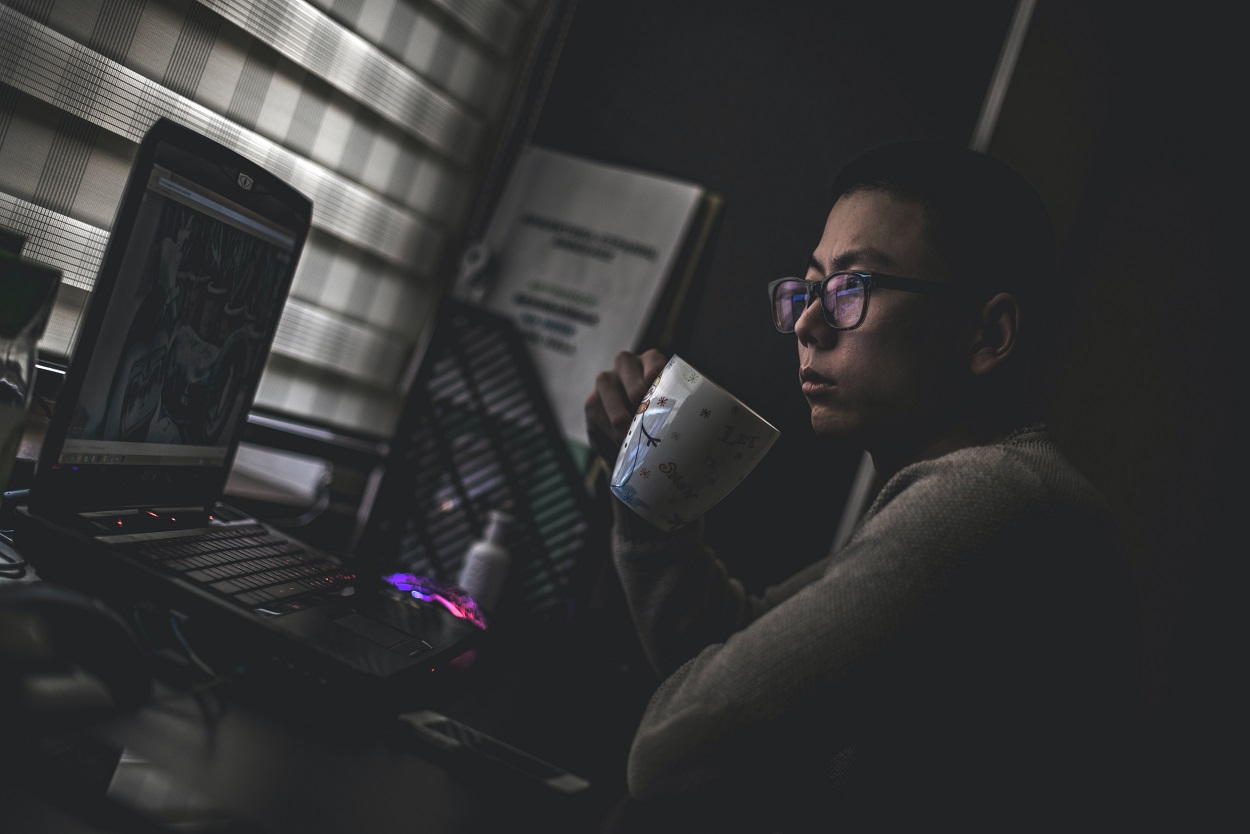 How to Recycle and Destroy Data on Old Employees’ Electronics
