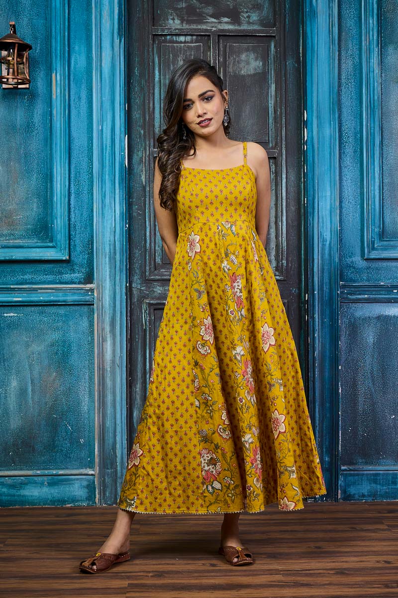 Indo Western Dresses for Women: A Style Guide for Every Occasion!!