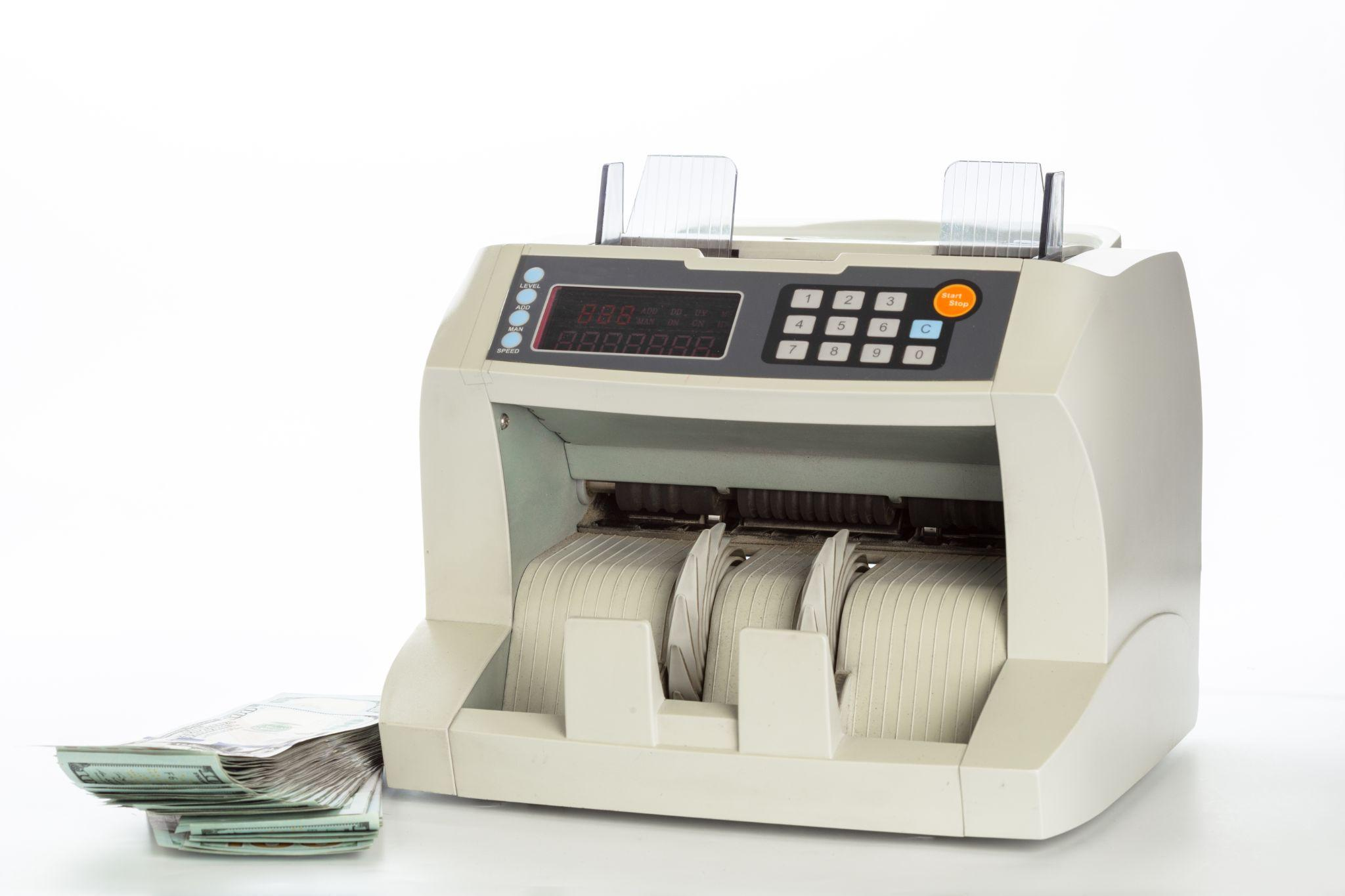 Top 5 Factors To Consider While Buying Counting Machine