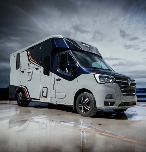 Fuel Efficiency and Performance: What to Expect from a 2 Horse Truck