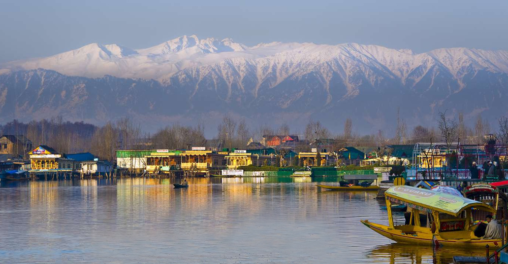 Unforgettable Travel Experiences in Kerala and Kashmir with Seven Stars Holiday Banswara