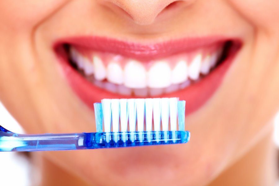 4 WAYS TO ENHANCE YOUR SMILE - HIGGINBOTHAM FAMILY DENTAL