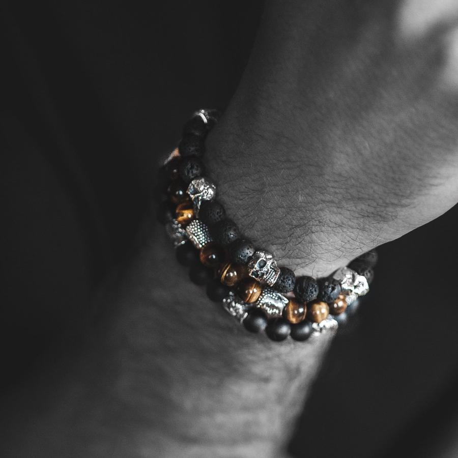 Get a Perfect Look Wearing Skull Jewelry