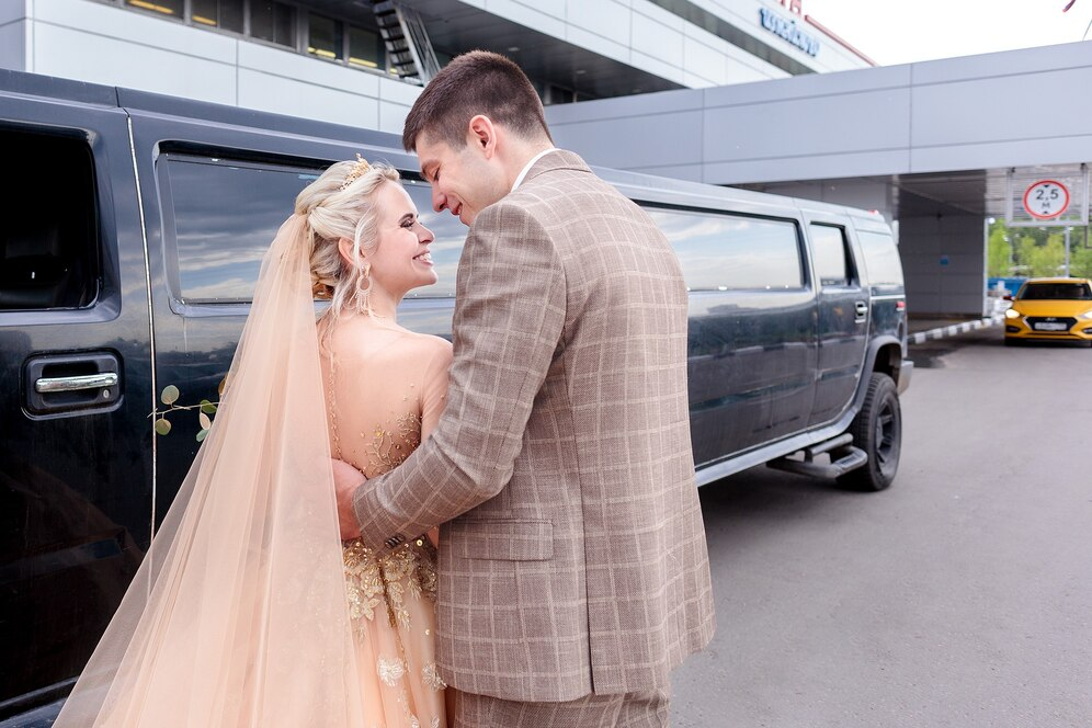 Affordable Limo Bus in Orange County for Weddings & Parties